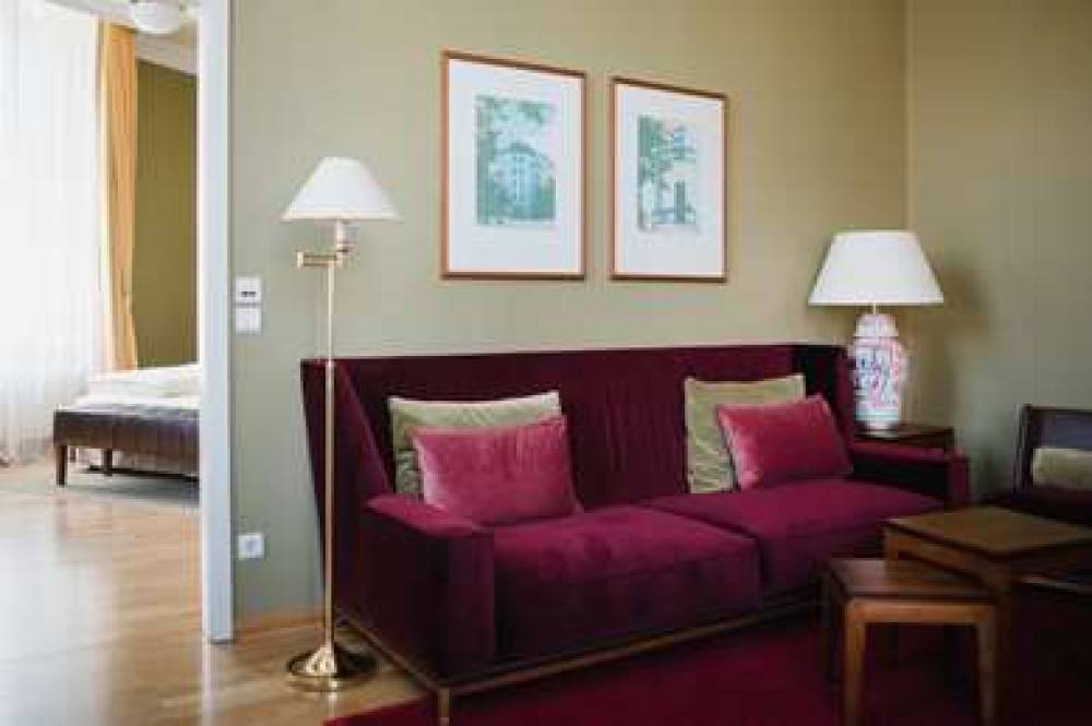 Louisa S Place 4