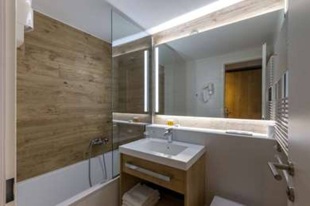 M HOTEL LJUBLJANA 5