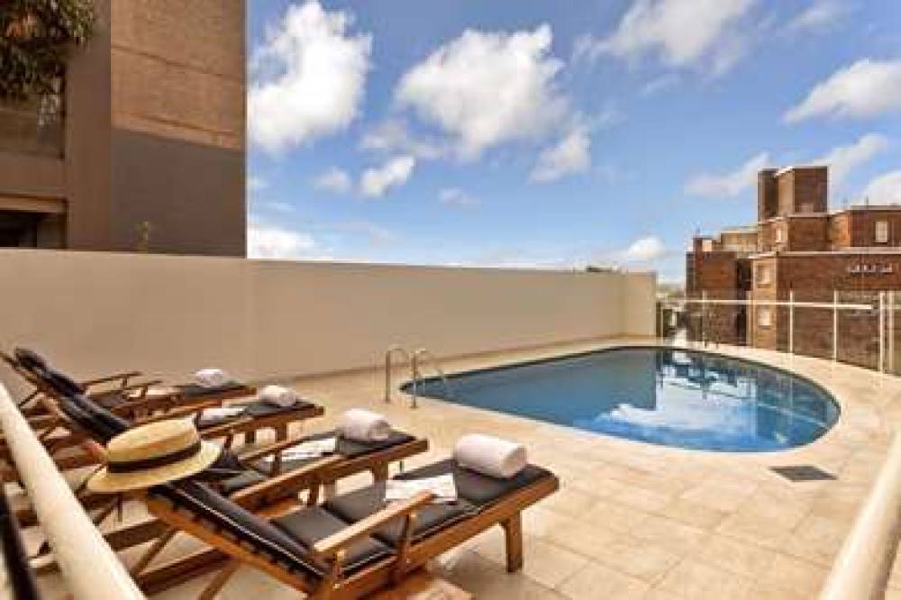 Macleay Serviced Apartments 4
