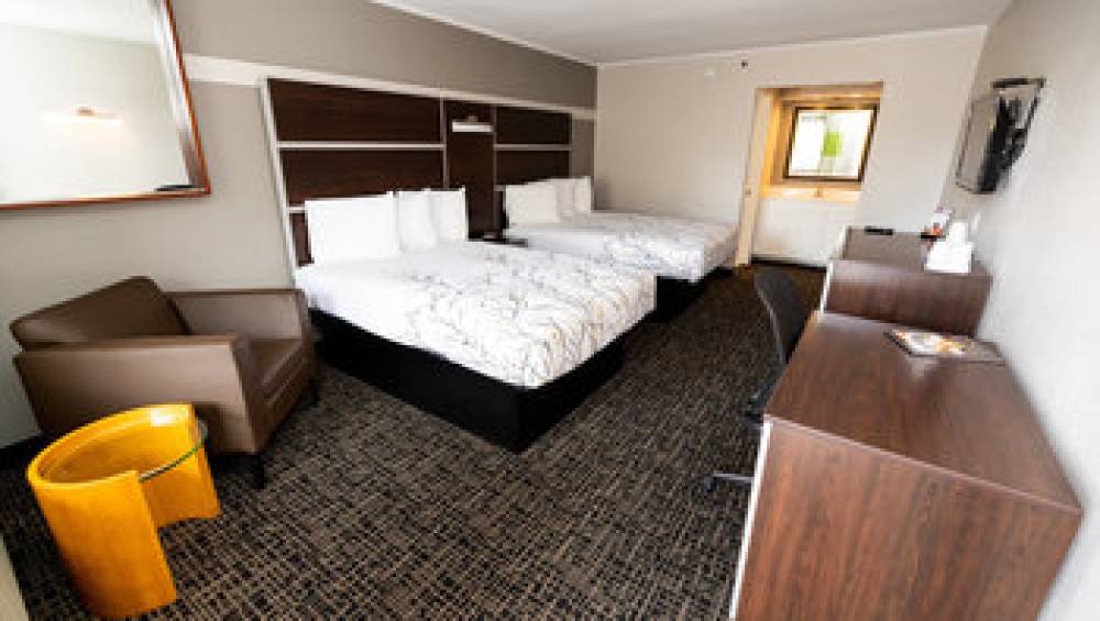 Magnuson Hotel Virginia Beach 3