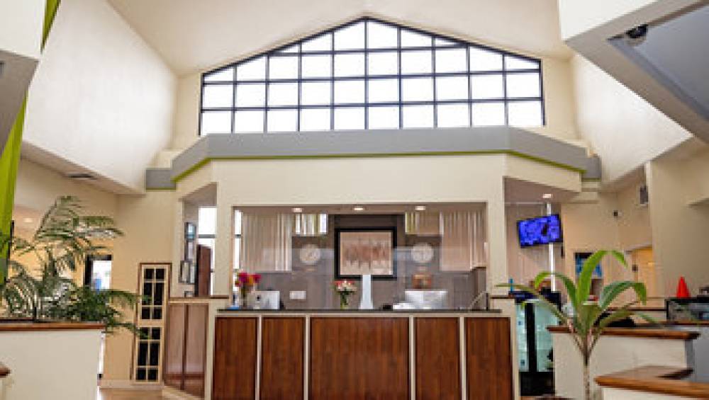 Magnuson Hotel Virginia Beach 10