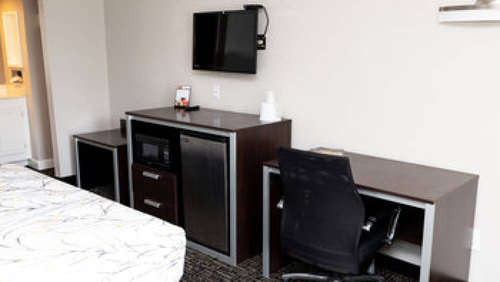 Magnuson Hotel Virginia Beach 4