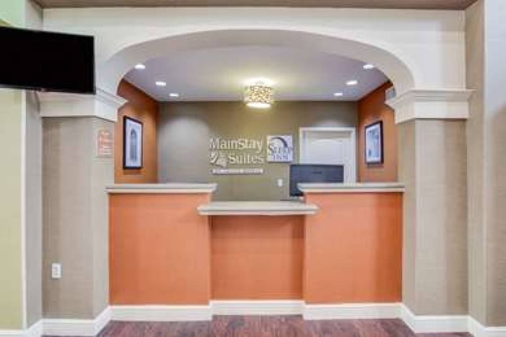 MAINSTAY SUITES AT PGA VILLAGE 6