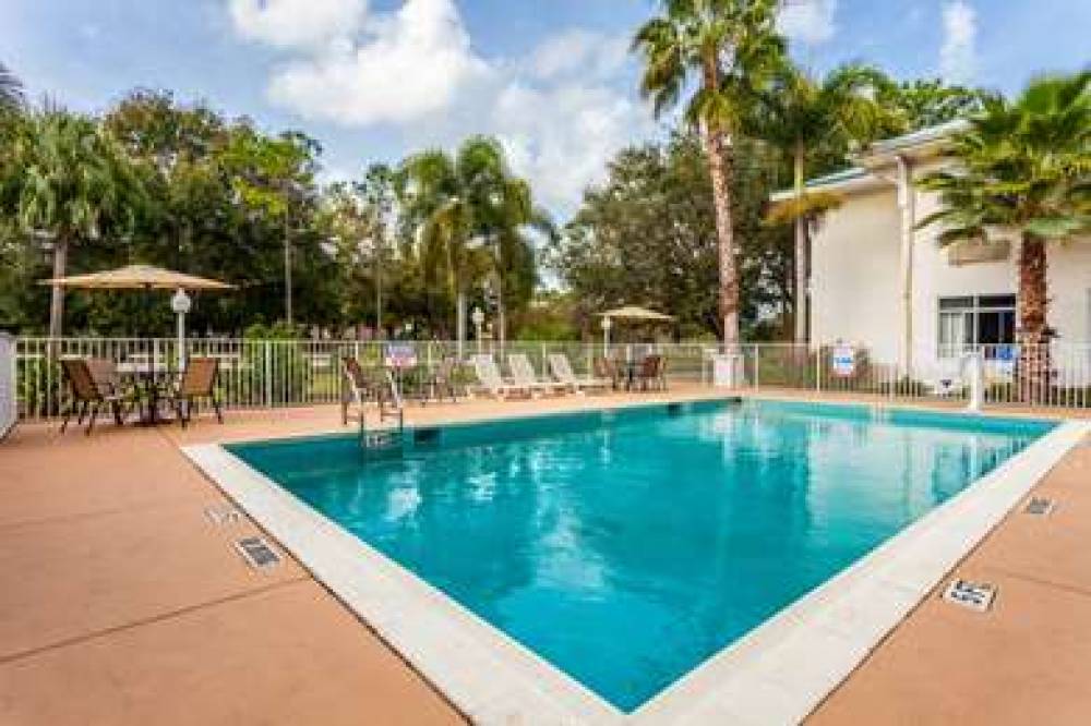 MAINSTAY SUITES AT PGA VILLAGE 10