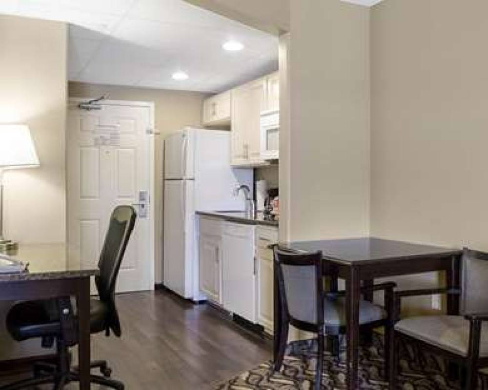 MainStay Suites Bismarck 10
