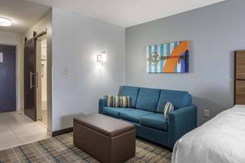 MAINSTAY SUITES BOWLING GREEN NORTH 4