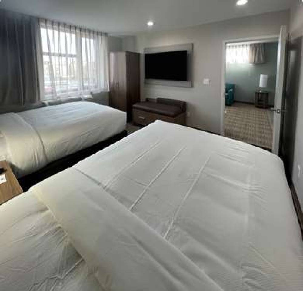 MAINSTAY SUITES BRONX 3
