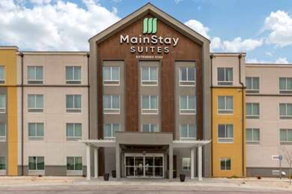 Mainstay Suites Carlsbad South