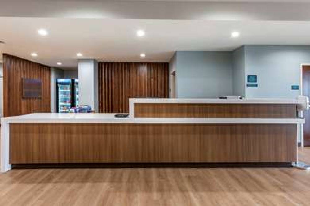 MAINSTAY SUITES CARLSBAD SOUTH 4