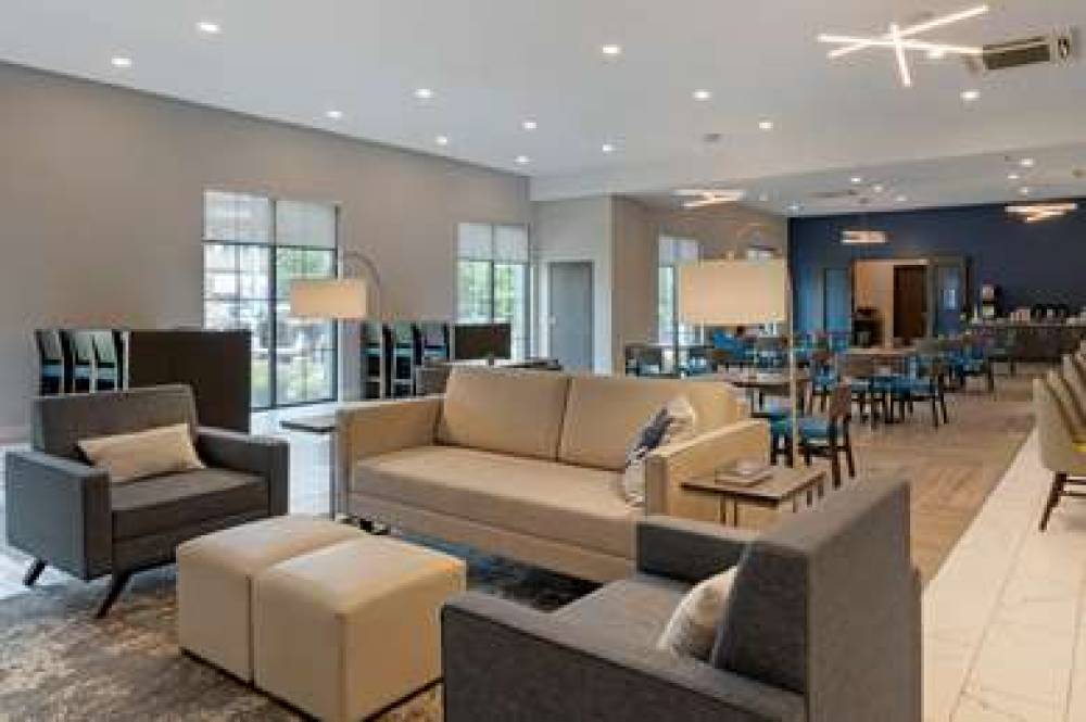 MAINSTAY SUITES CINCINNATI UNIVERSI 3