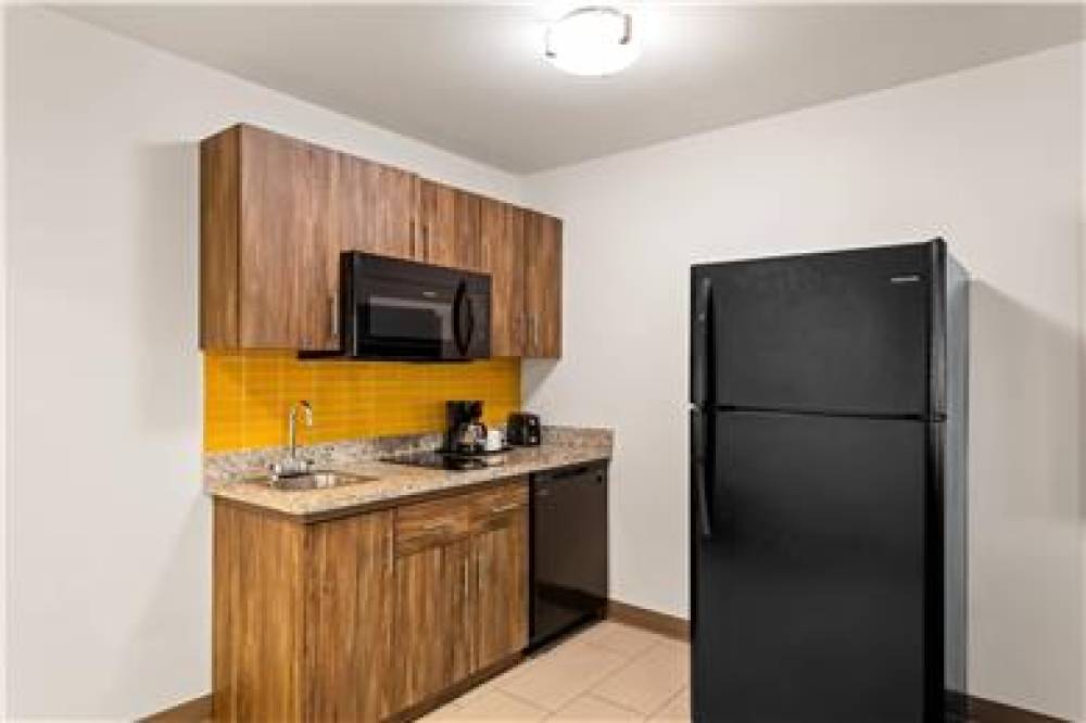 MAINSTAY SUITES EL CENTRO I-8 7