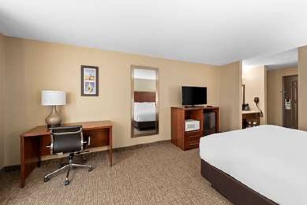 MAINSTAY SUITES EL CENTRO I-8 10
