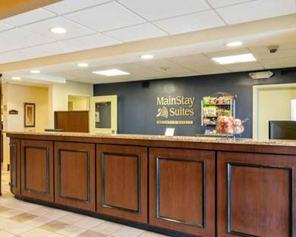MainStay Suites 9