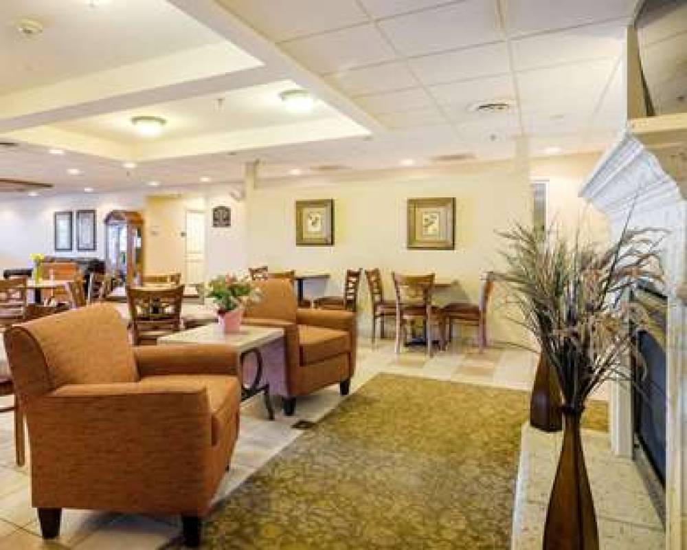 MainStay Suites 5