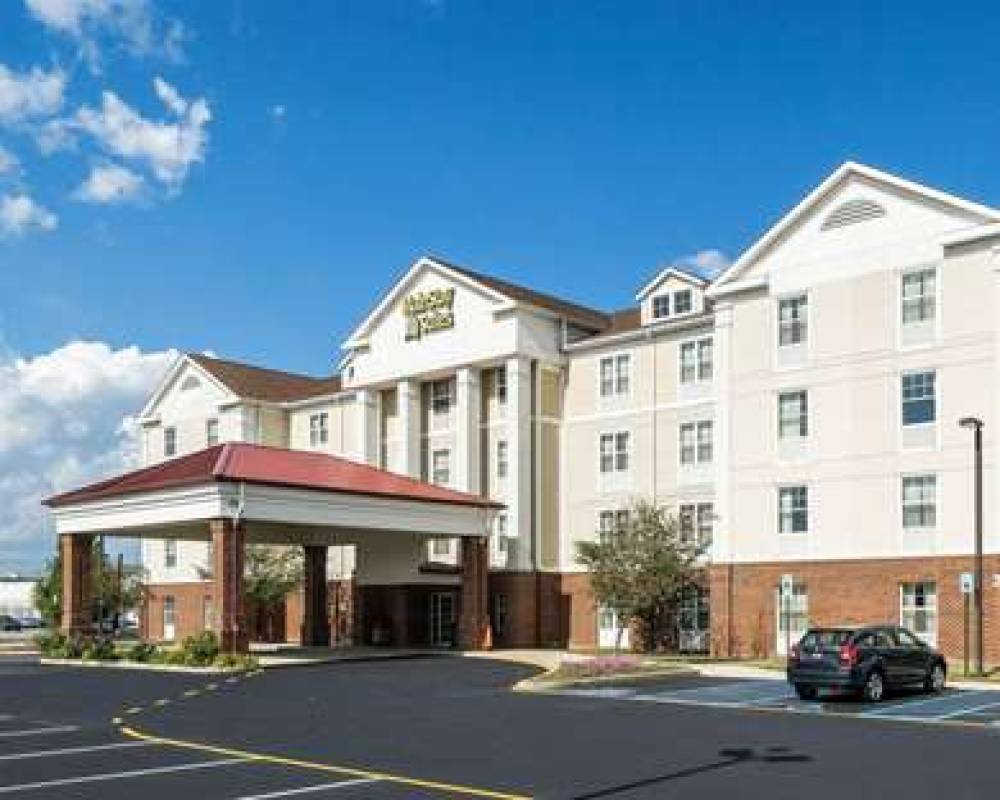 MainStay Suites 3