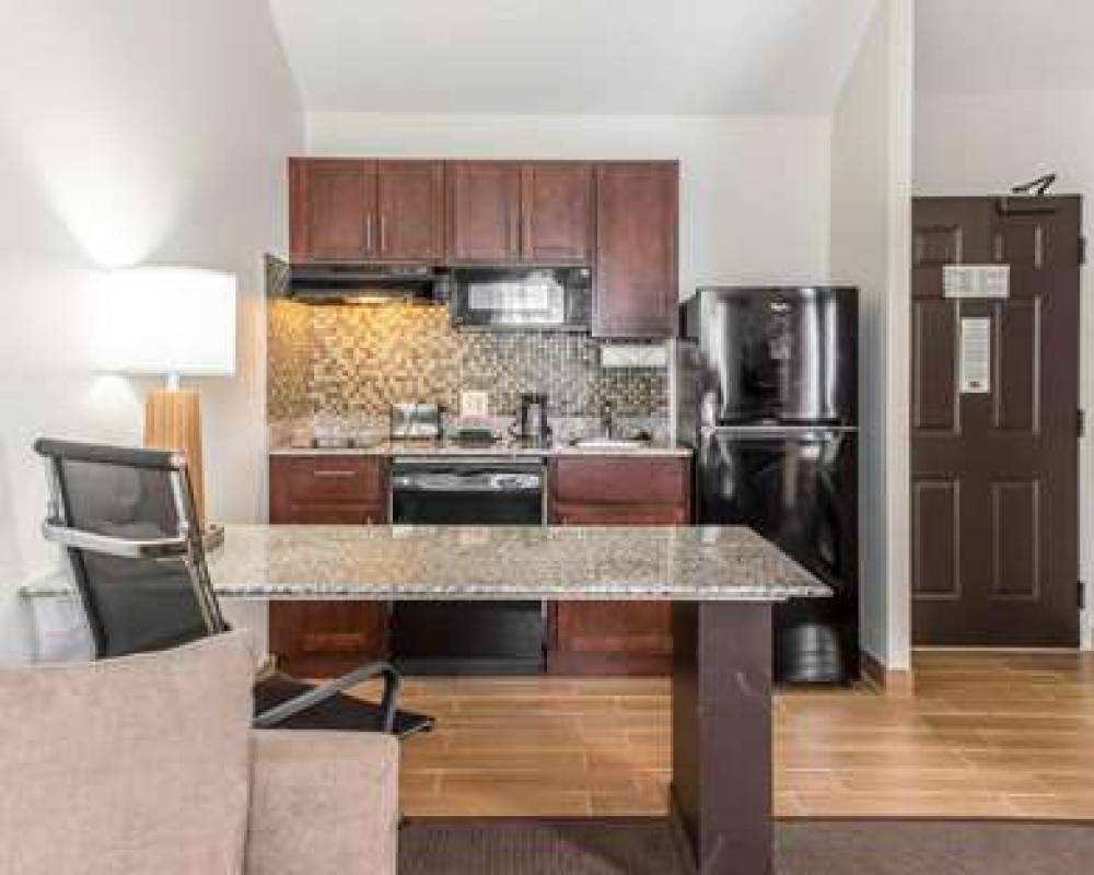 MAINSTAY SUITES PITTSBURGH AIRPORT 2
