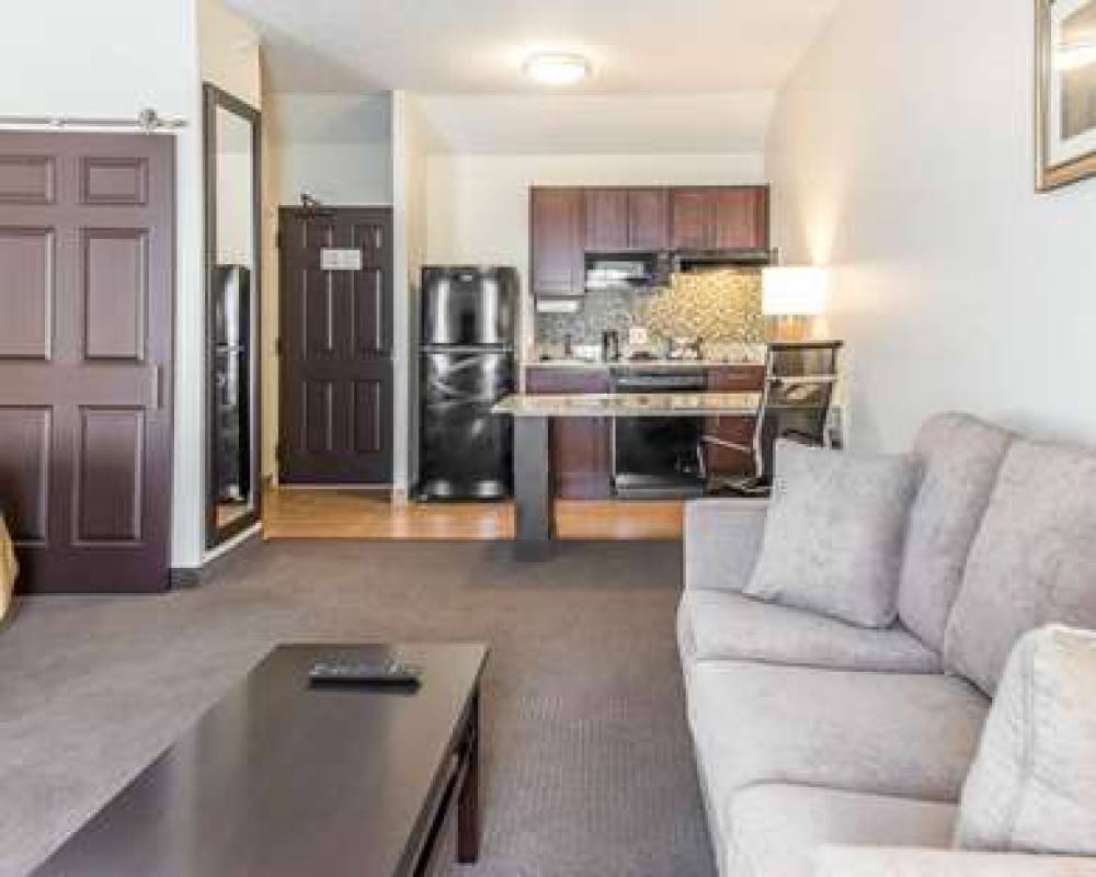 MAINSTAY SUITES PITTSBURGH AIRPORT 3
