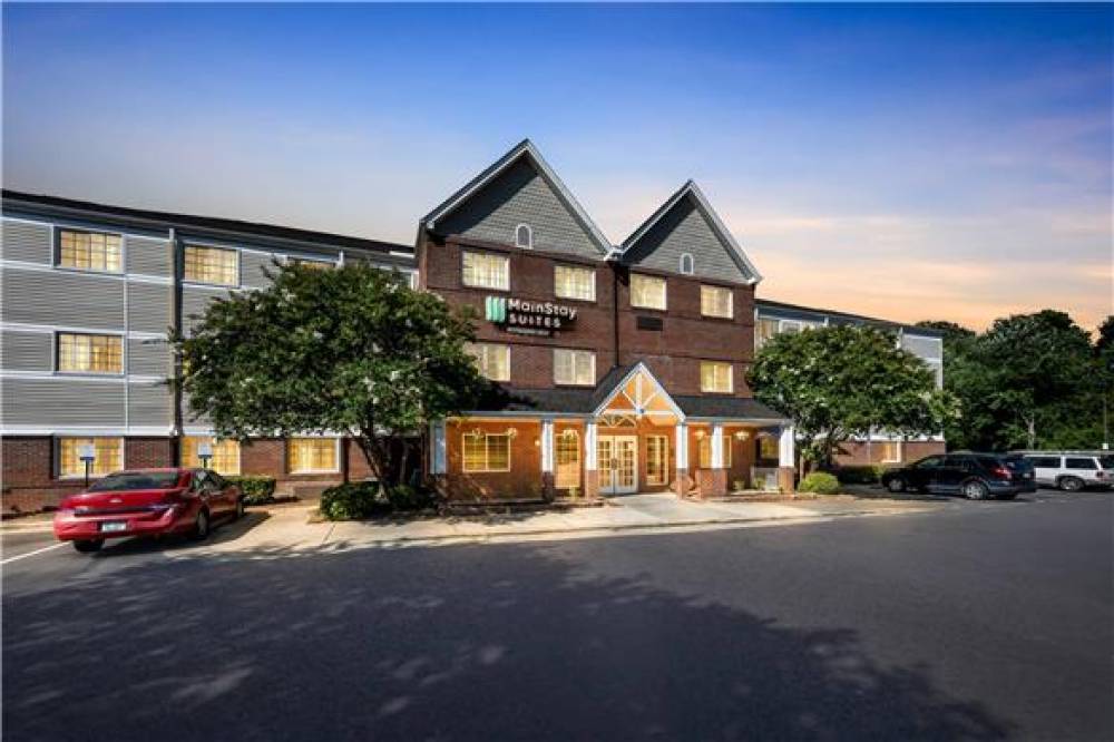 Mainstay Suites Raleigh North
