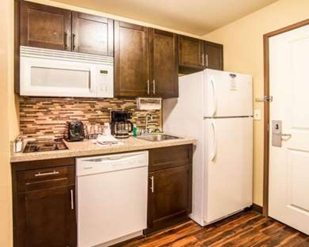 MAINSTAY SUITES RAPID CITY 3