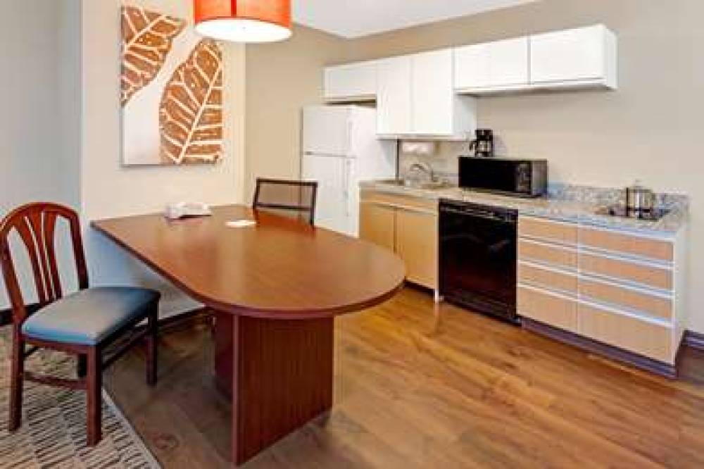 MAINSTAY SUITES SALT LAKE CITY FORT 7