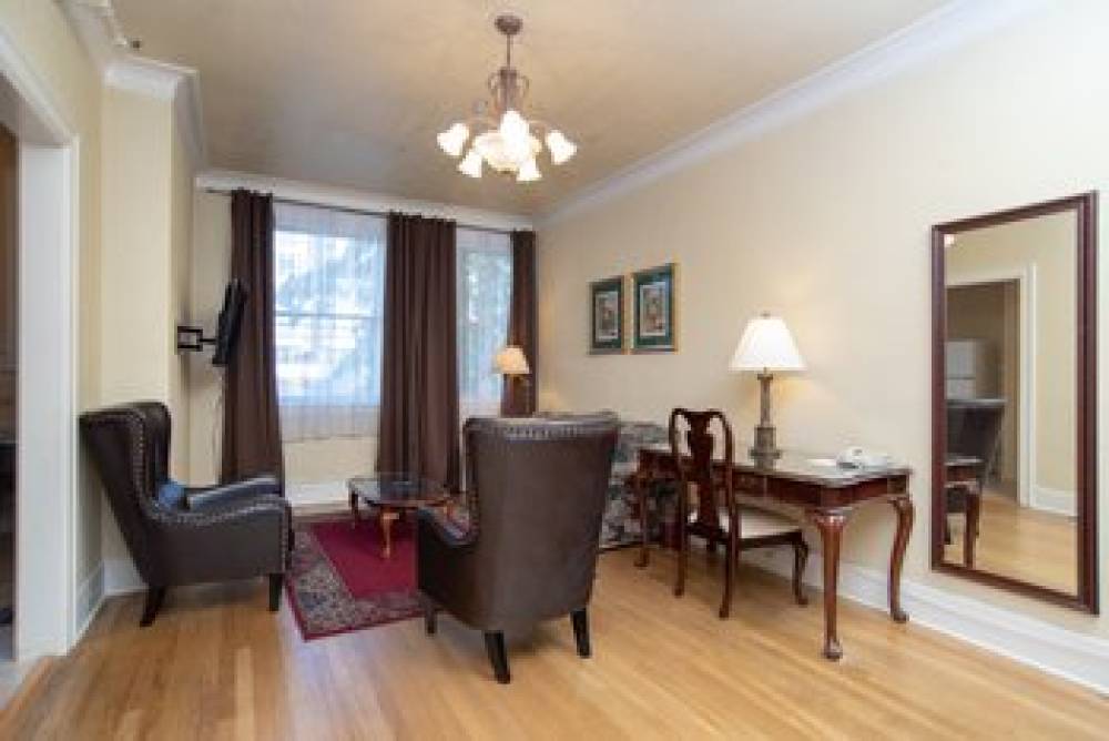 MARQUEEN HOTEL 10