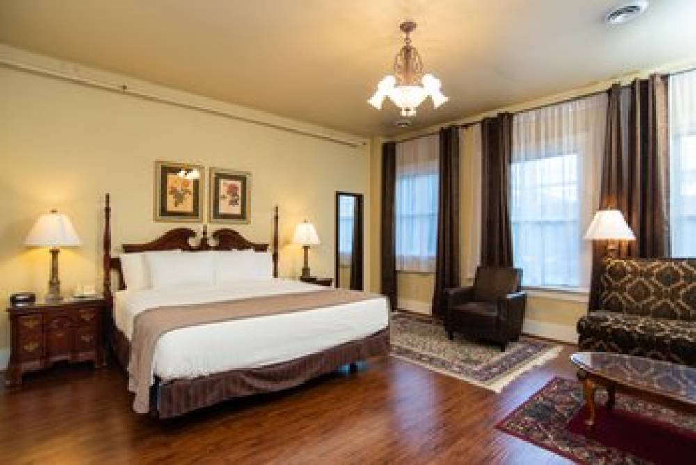 MARQUEEN HOTEL 5