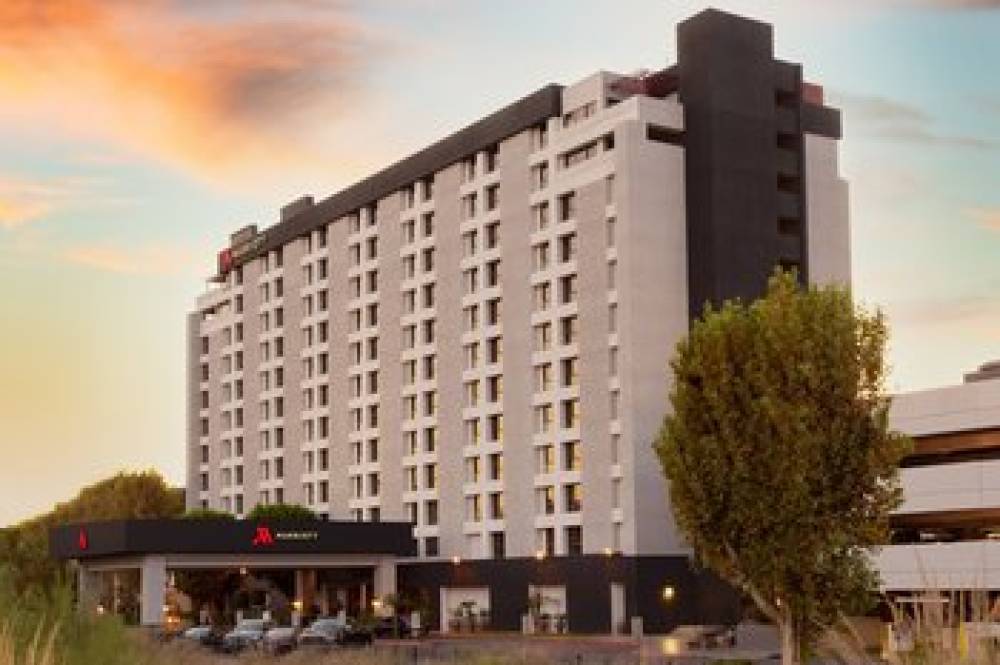 Marriott Riverside At The Convention Center 2