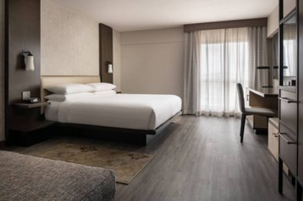 Marriott Riverside At The Convention Center 9