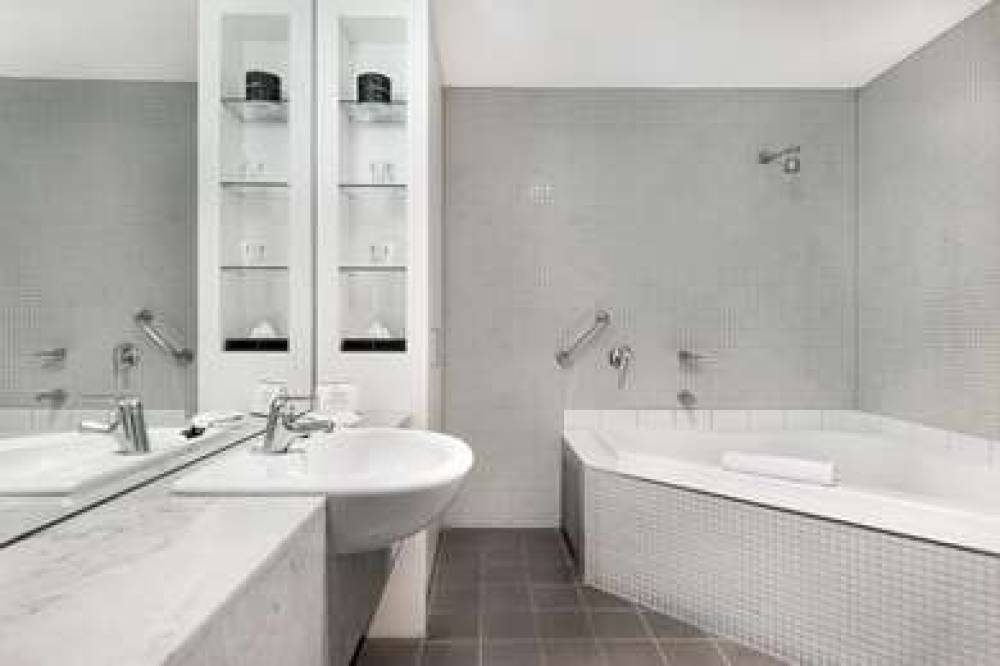 MELBOURNE CBD CENTRAL APARTMENT 5
