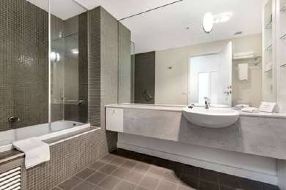 MELBOURNE CBD CENTRAL APARTMENT 4