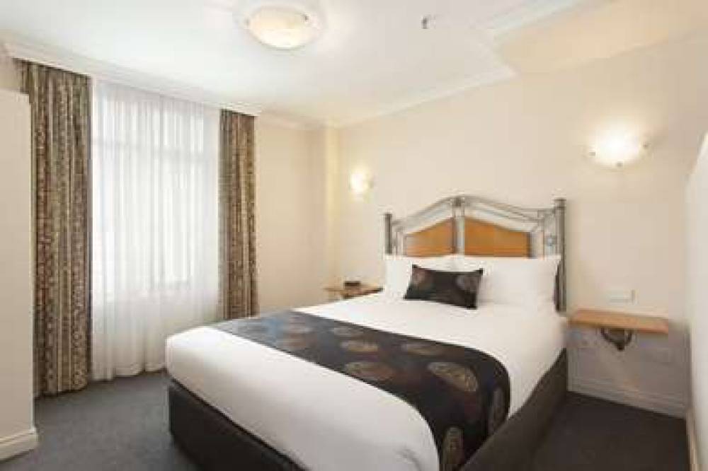 MELBOURNE METROPOLE CENTRAL 8