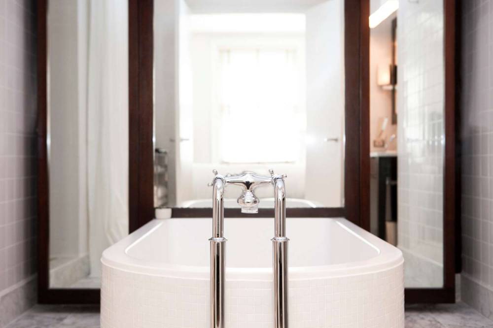 MERCER HOTEL 1