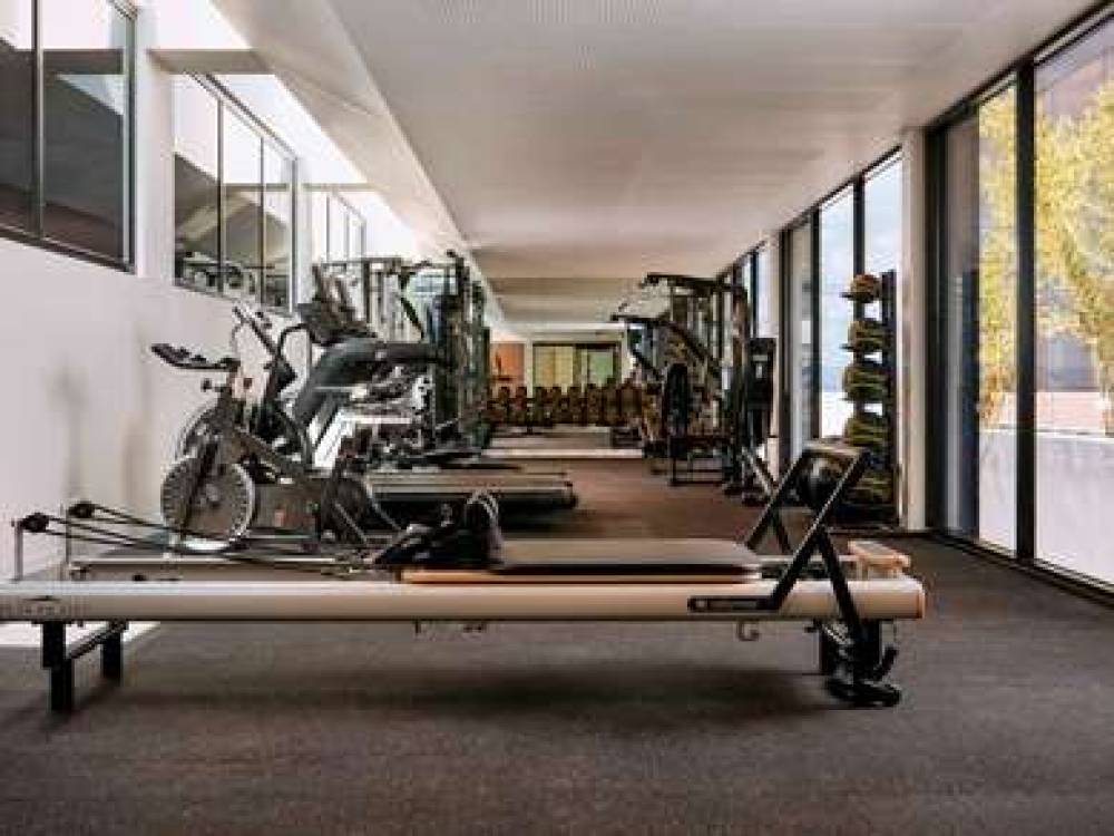 Mercure Melbourne Doncaster 10