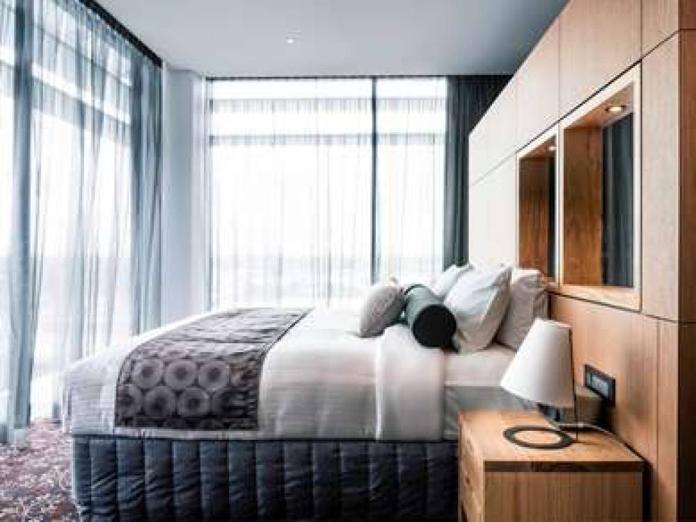 Mercure Sydney Liverpool 10