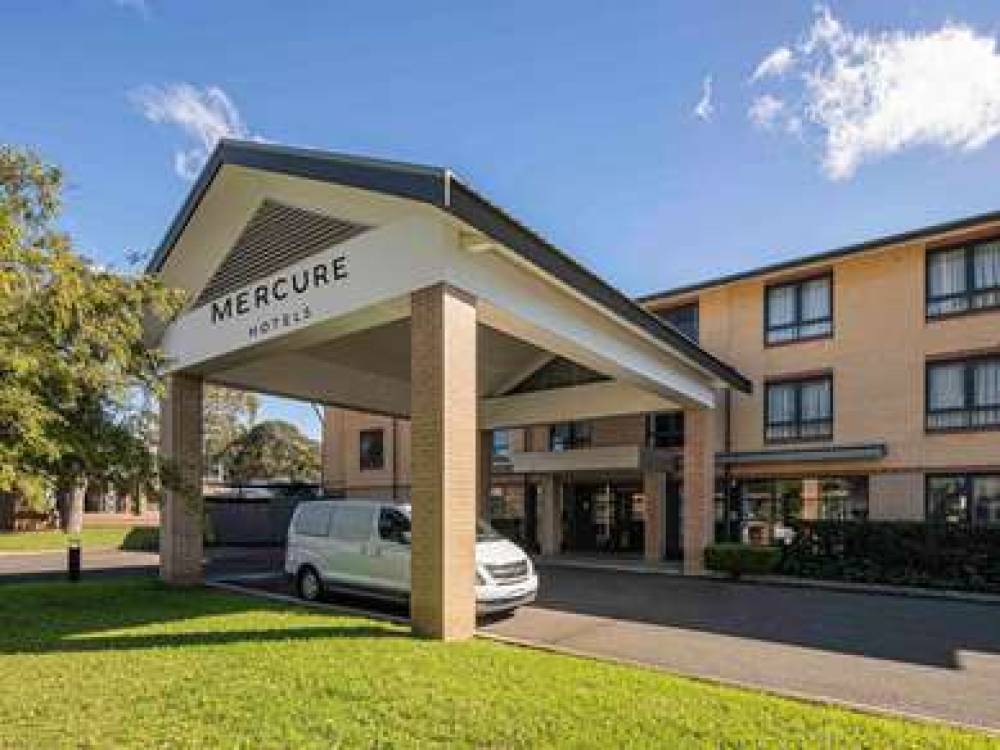 Mercure Sydney Macquarie Park 1