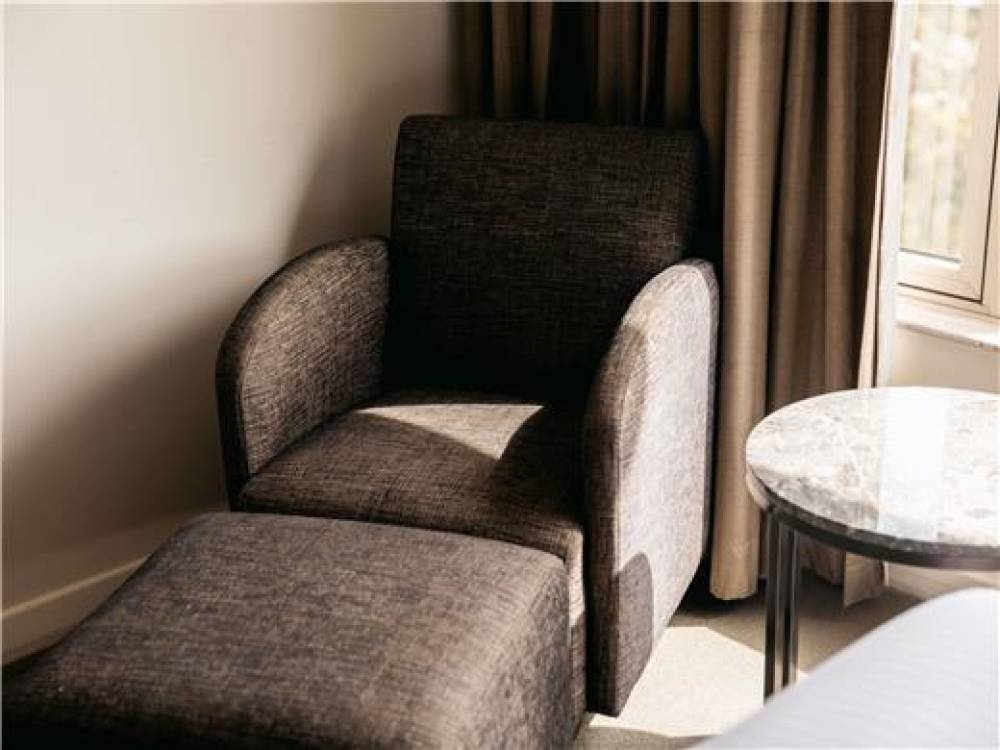 Mercure Sydney Parramatta 6