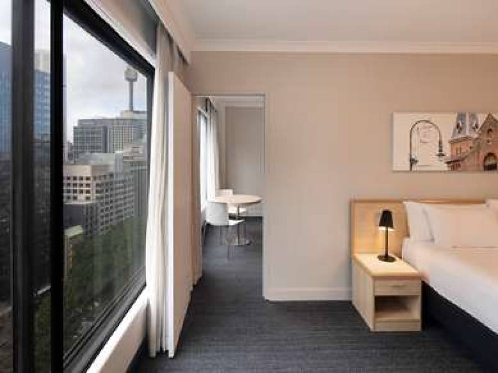 Mercure Sydney Wynyard 8