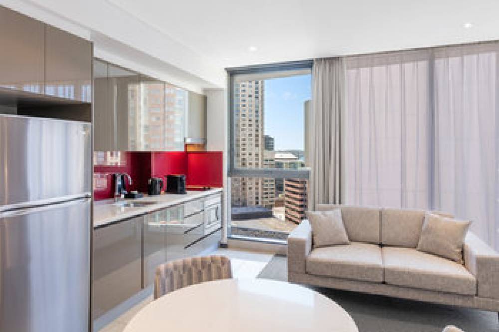 MERITON SUITES CAMPBELL STREET 2