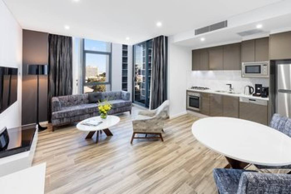 Meriton Suites Mascot Central 10