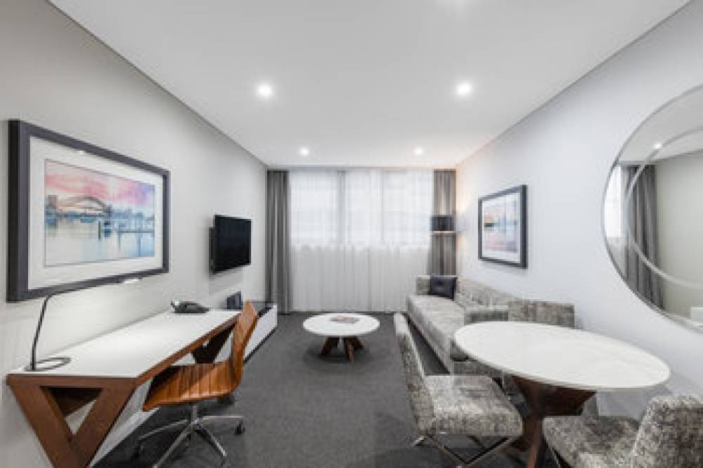 Meriton Suites North Sydney 2