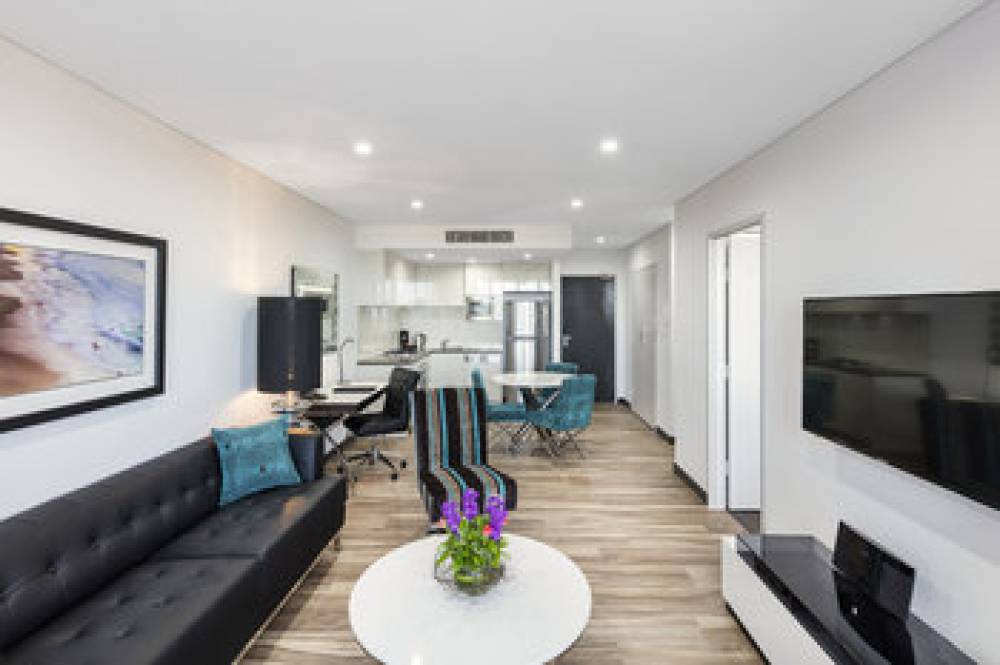 Meriton Suites The Tiffany Clarion C 5