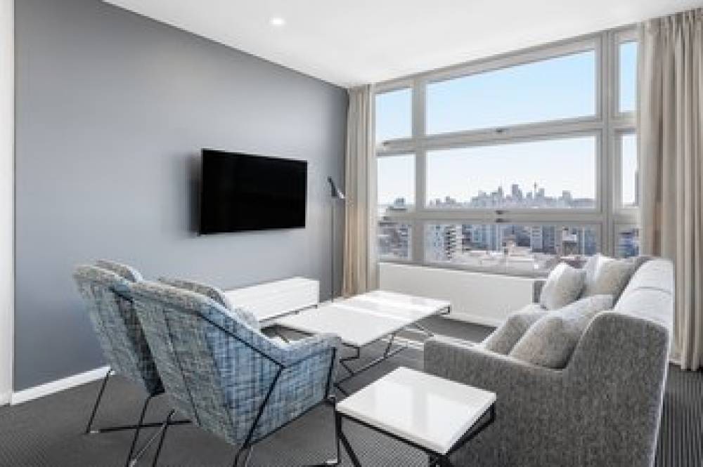 Meriton Suites Zetland 6