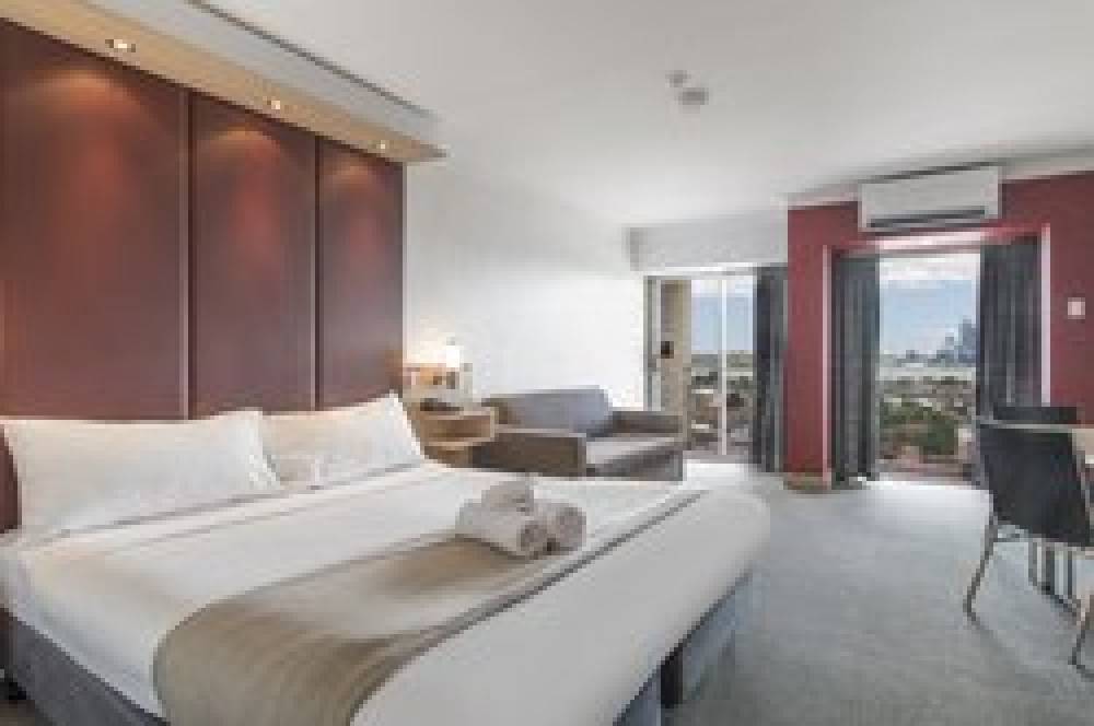 Metro Hotel Perth 8