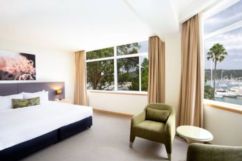 METRO MIRAGE HOTEL NEWPORT 5