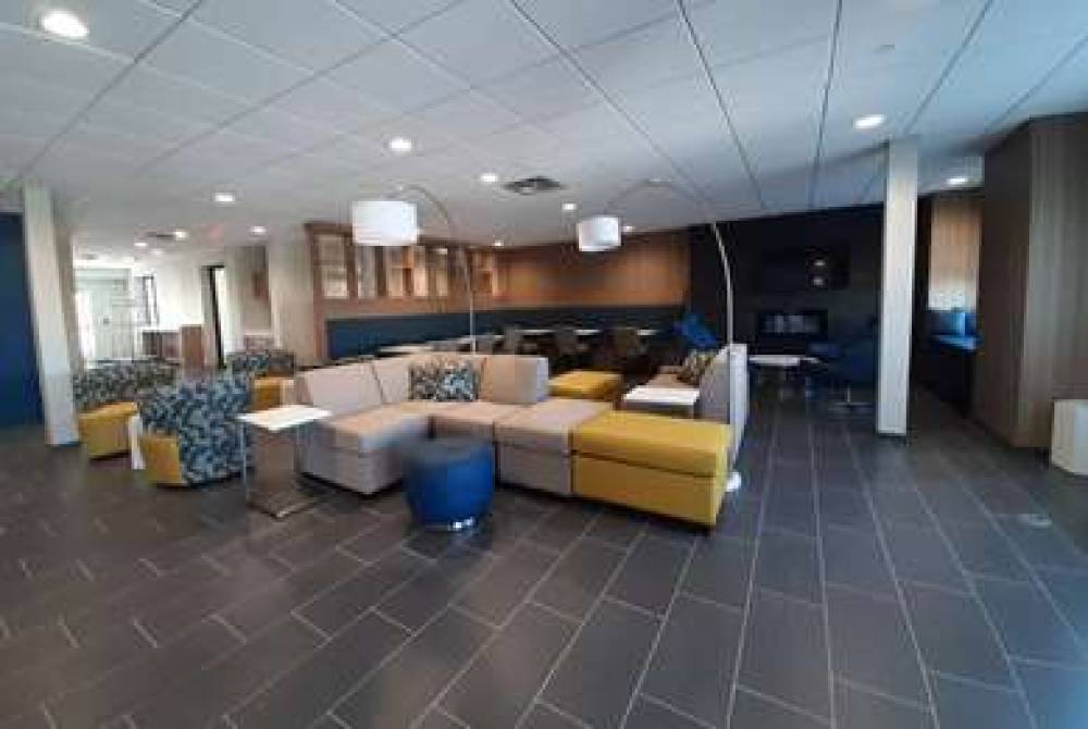 Microtel By Wyndham Loveland