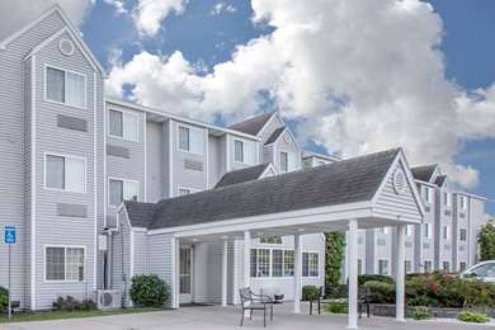 Microtel Inn & Suites By Wyndh