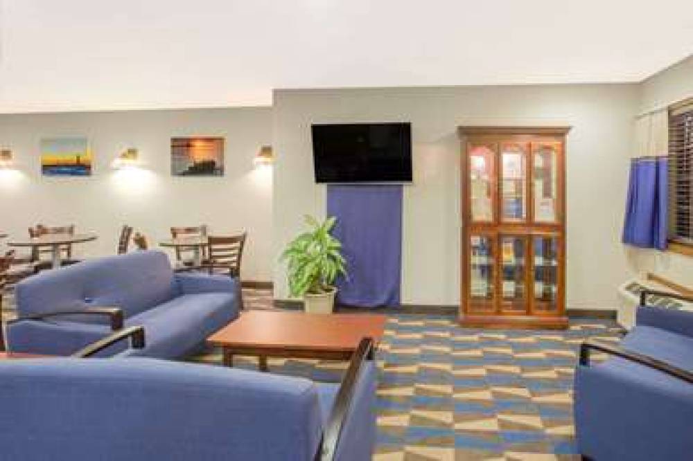 MICROTEL INN & SUITES BY WYNDH 6