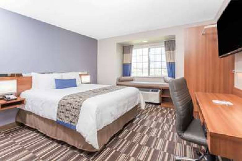 MICROTEL INN & SUITES BY WYNDH 10