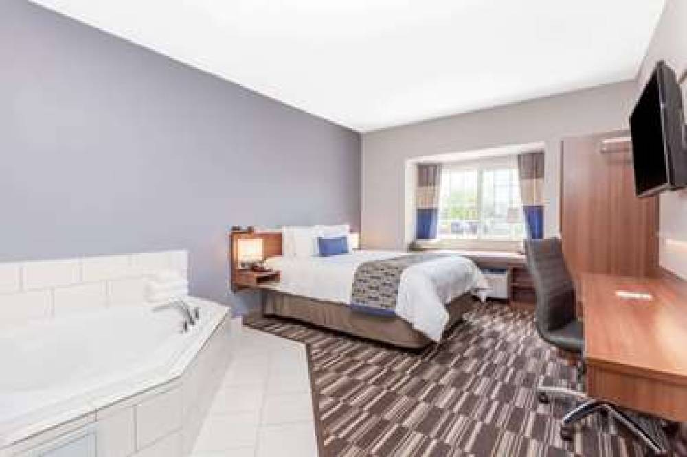 MICROTEL INN & SUITES BY WYNDH 7