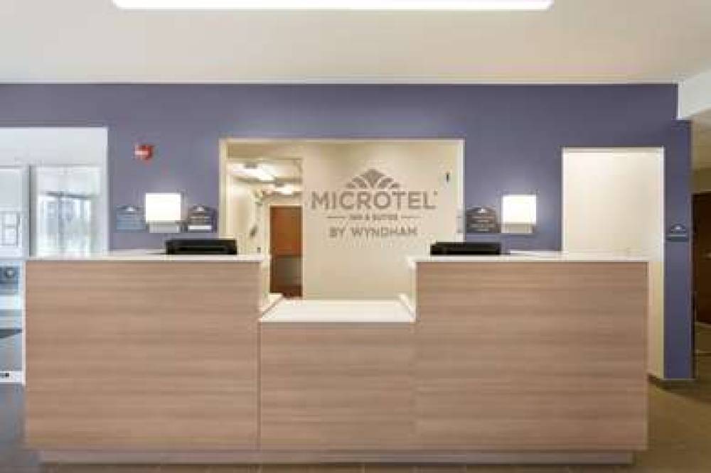 MICROTEL INN & SUITES BY WYNDH 5